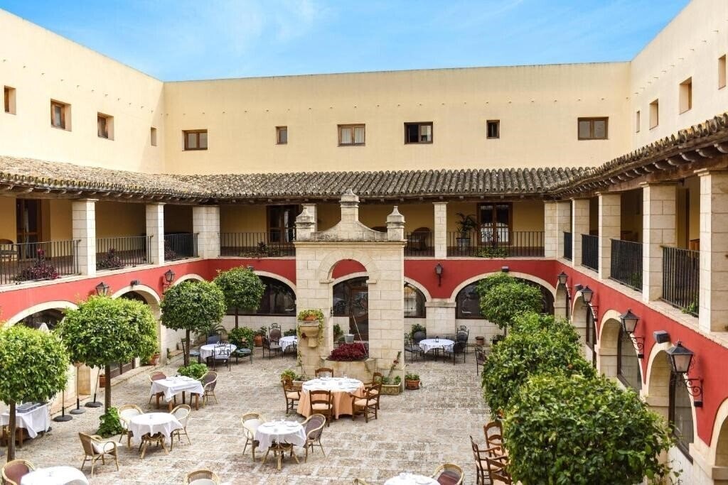 Готель The Place Bodega Real by ALEGRIA 4*