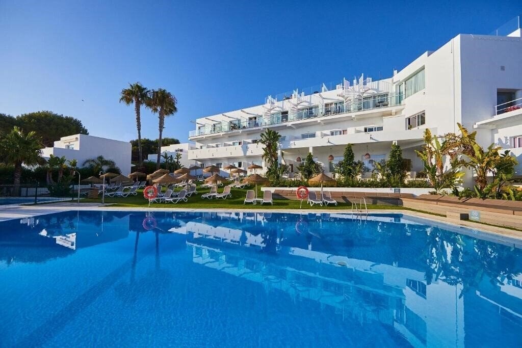 Фото Fergus Conil Park 4*