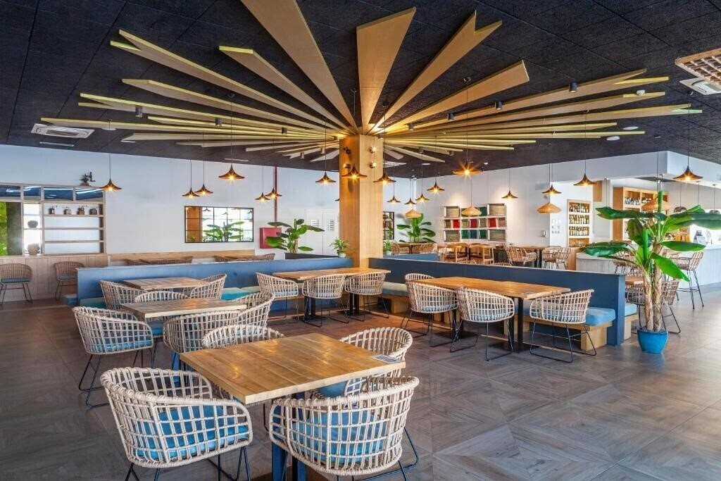 Картинка Playa de La Luz Hotel 4*