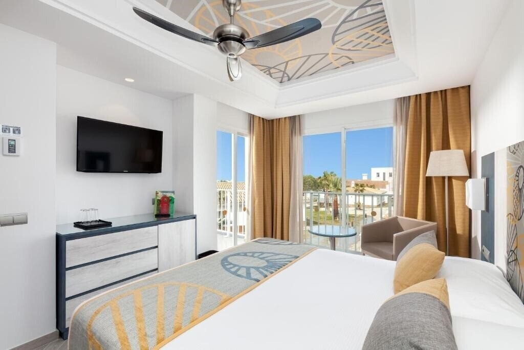 Фото Riu Chiclana 4*