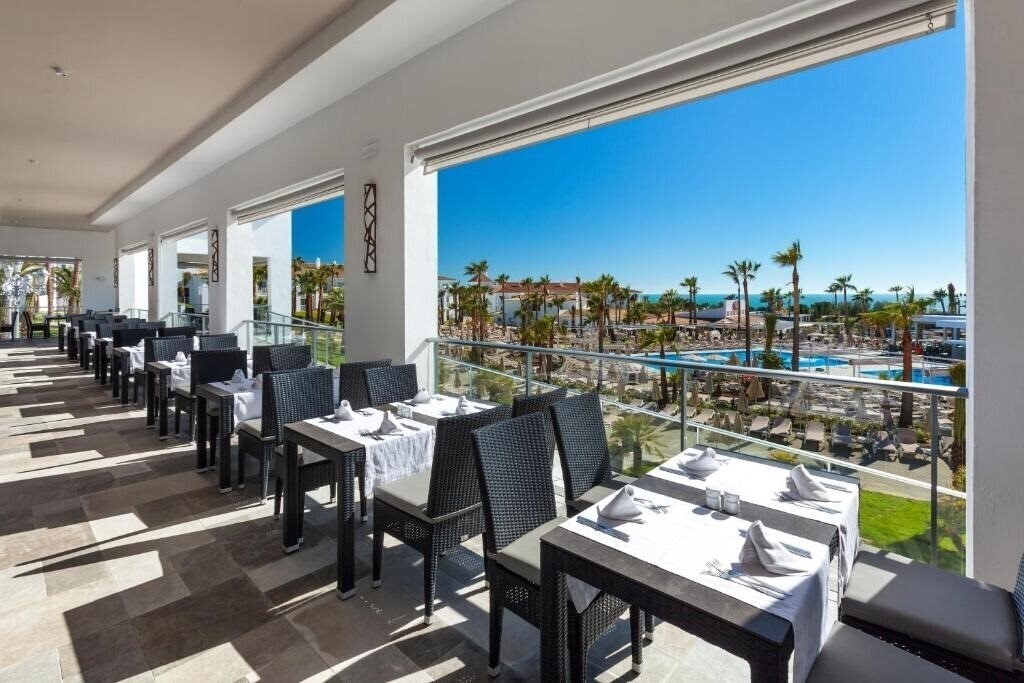 Картинка Riu Chiclana 4*