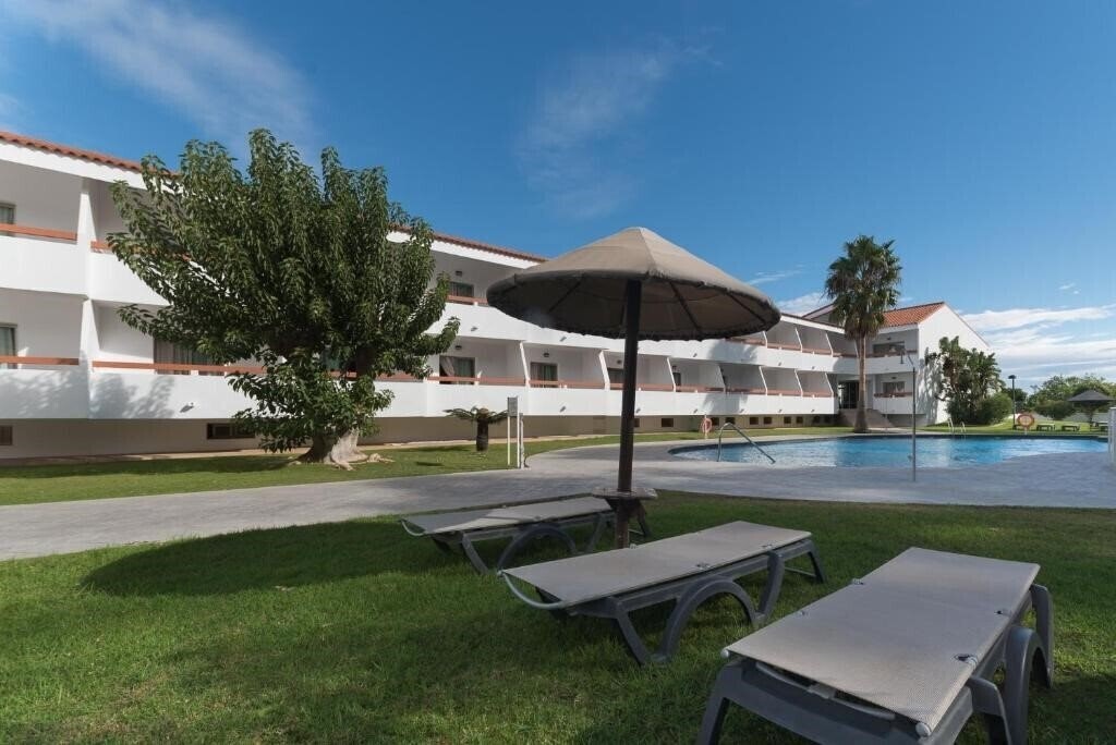 Готель Pradillo Conil 3*