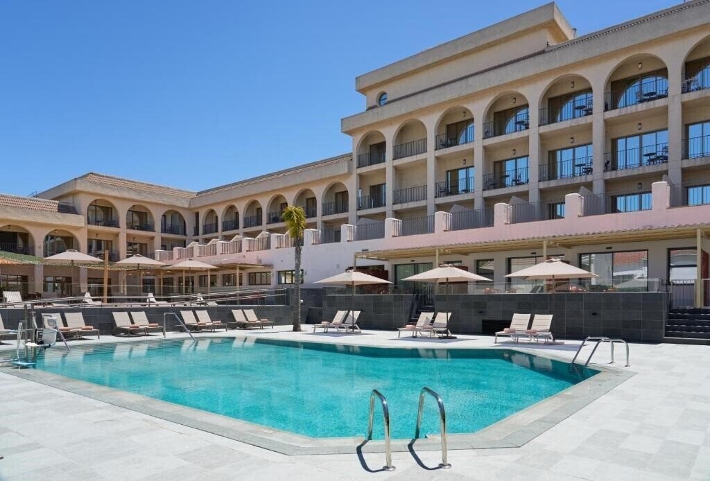 Отель Hotel Macia Donana 4*