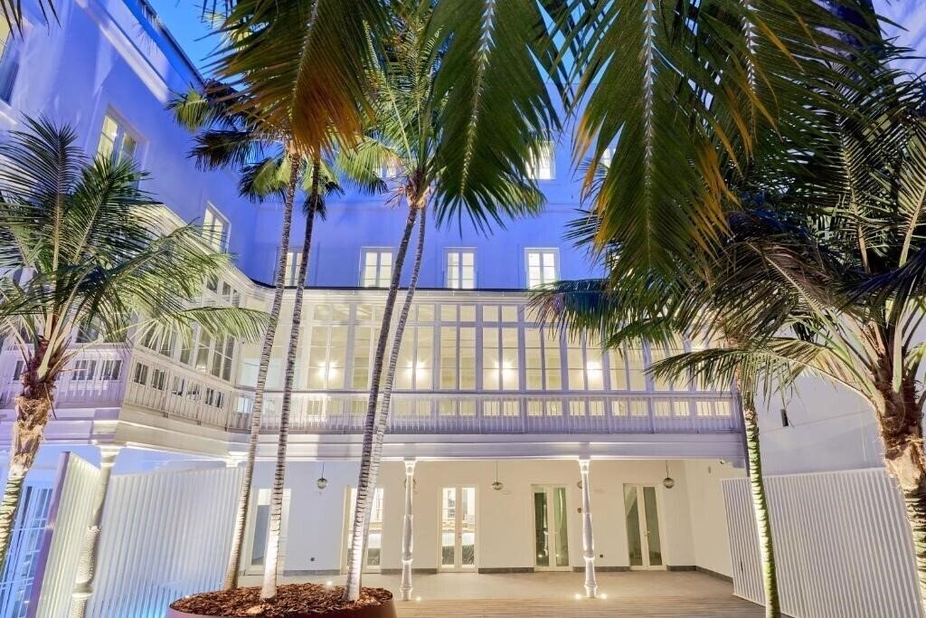 Отель Tandem Palacio Veedor de Galeras Suites 4*
