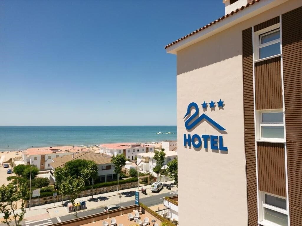 Готель Pato Rojo Punta Umbria 3*