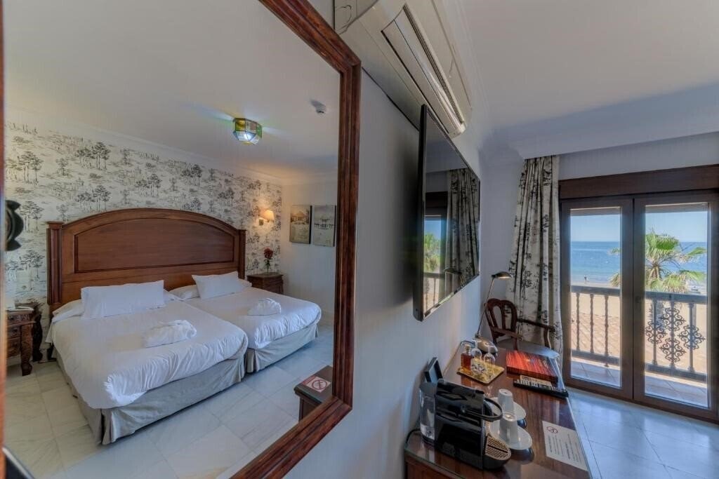 Отель Playa De Regla Chipiona 3*