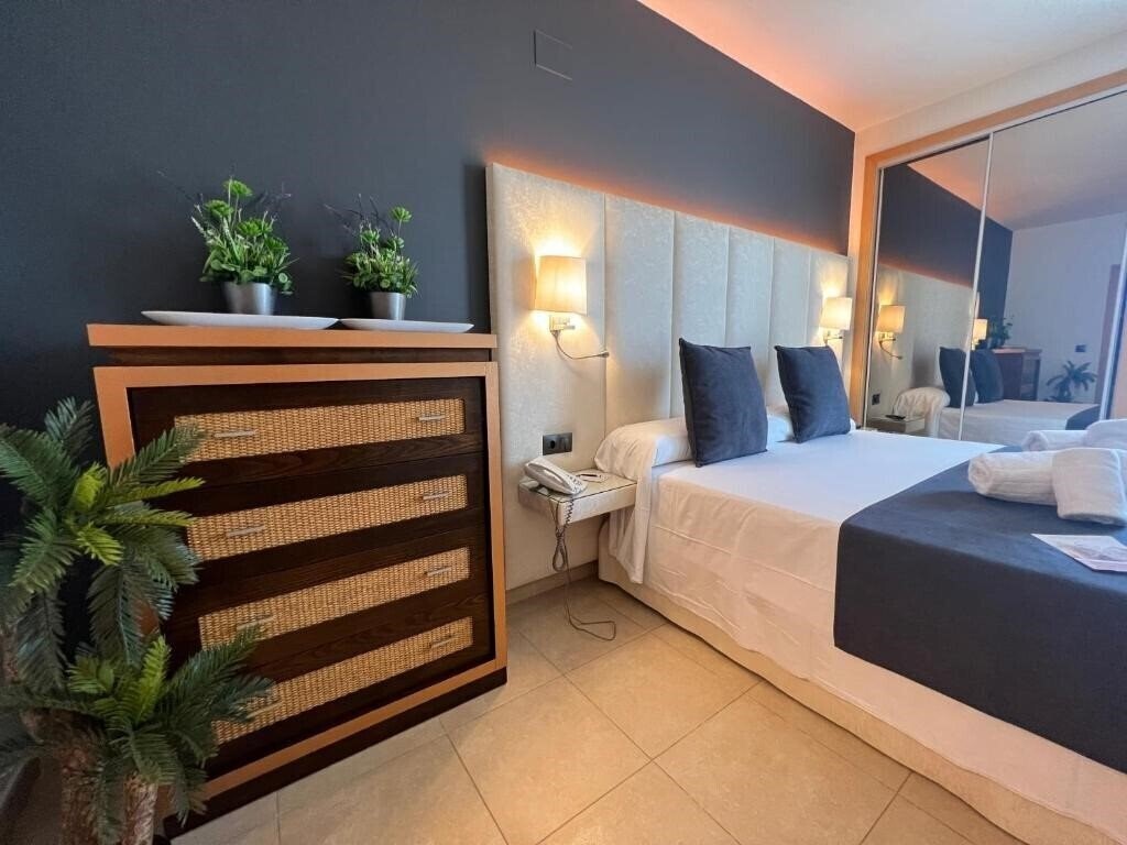Фото ON Family Islantilla 3*
