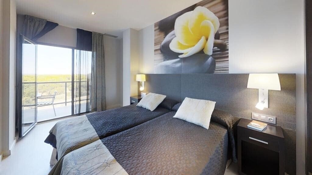 Фото Leo Deluxe Punta Umbria 4*