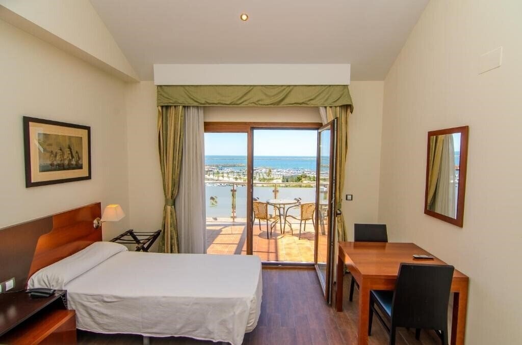 Фотографія Martin Alonso Pinzon 3*