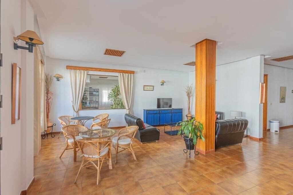 Картинка Tres Jotas Conil 2*