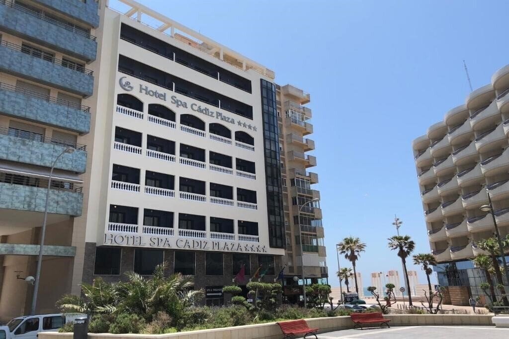 Отель SPA Cadiz Plaza 4*