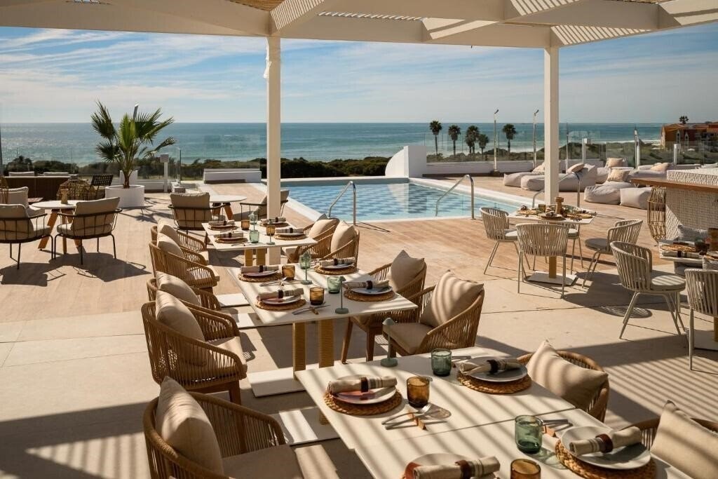 Фотография Amare Beach Hotel Sancti Petri 4*