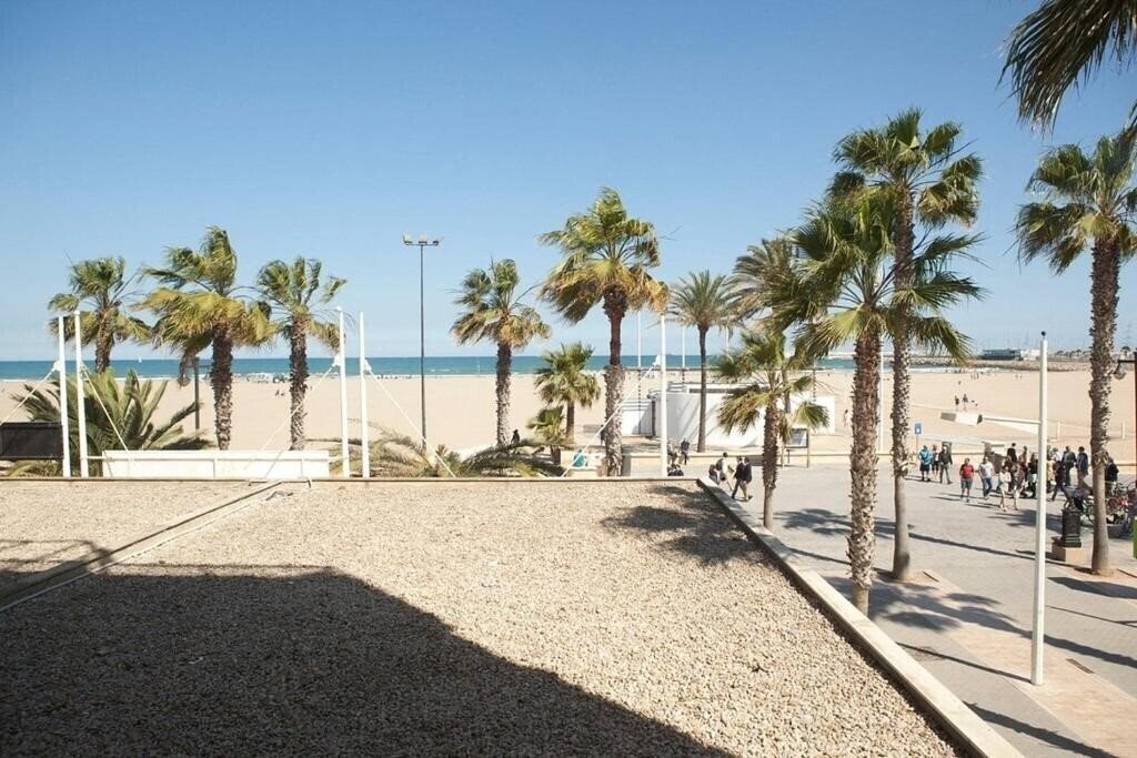 Отель Malvarrosa Beach Rooms 2*