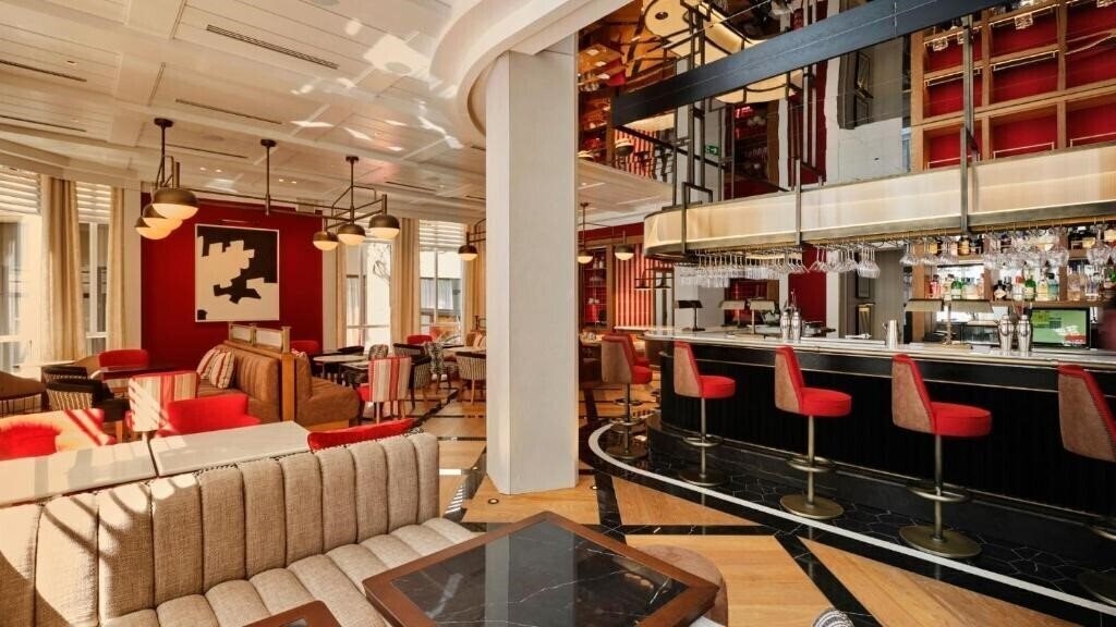 Готель Estimar Valencia 4*