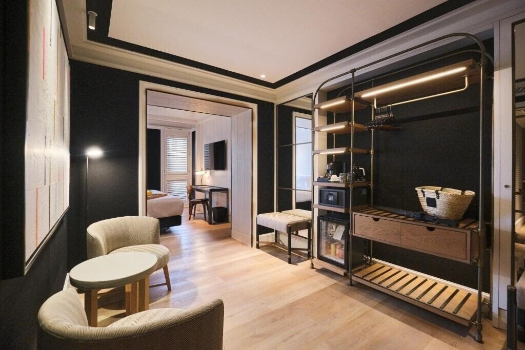 Готель Estimar Valencia 4*