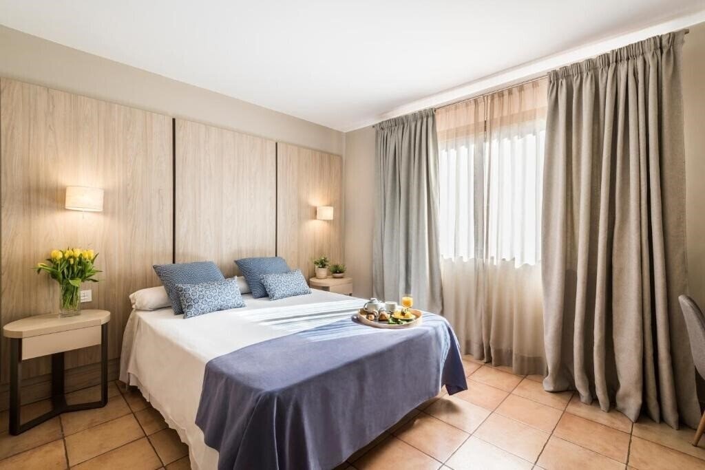 Фото Intelier Bonaire 4*
