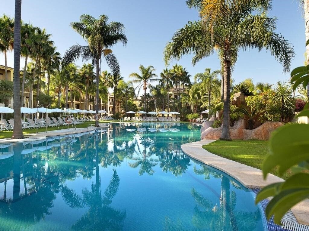Готель Bluebay Banus 4*