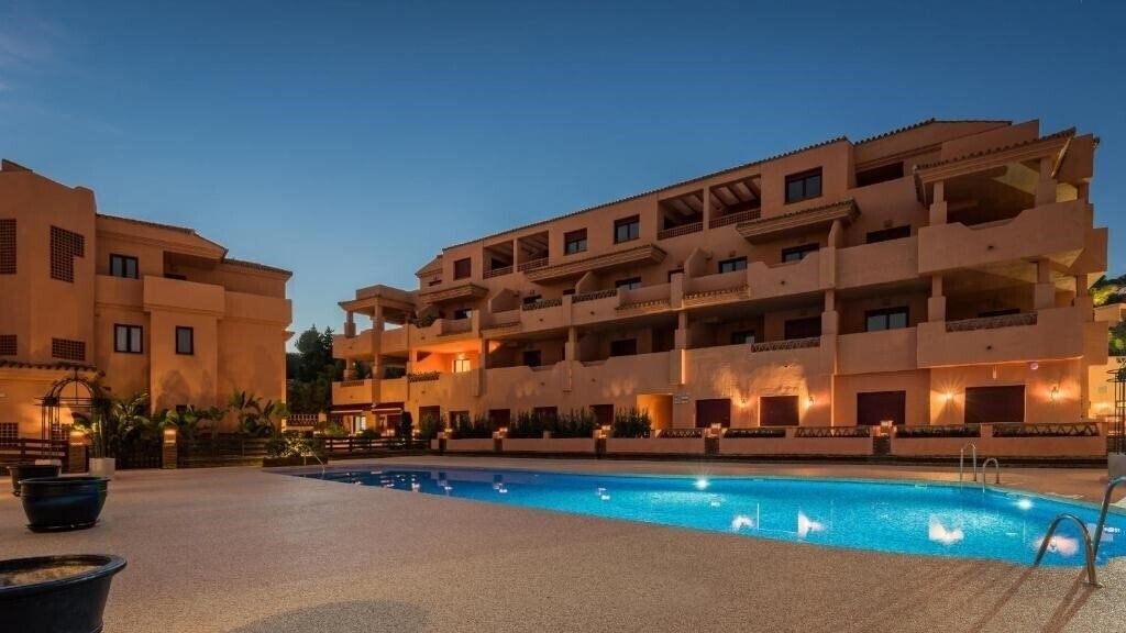 Картинка Royal Marbella Golf Resort (ex. Royal Suites of Marbella Pool Golf Beach & Bars) 2*