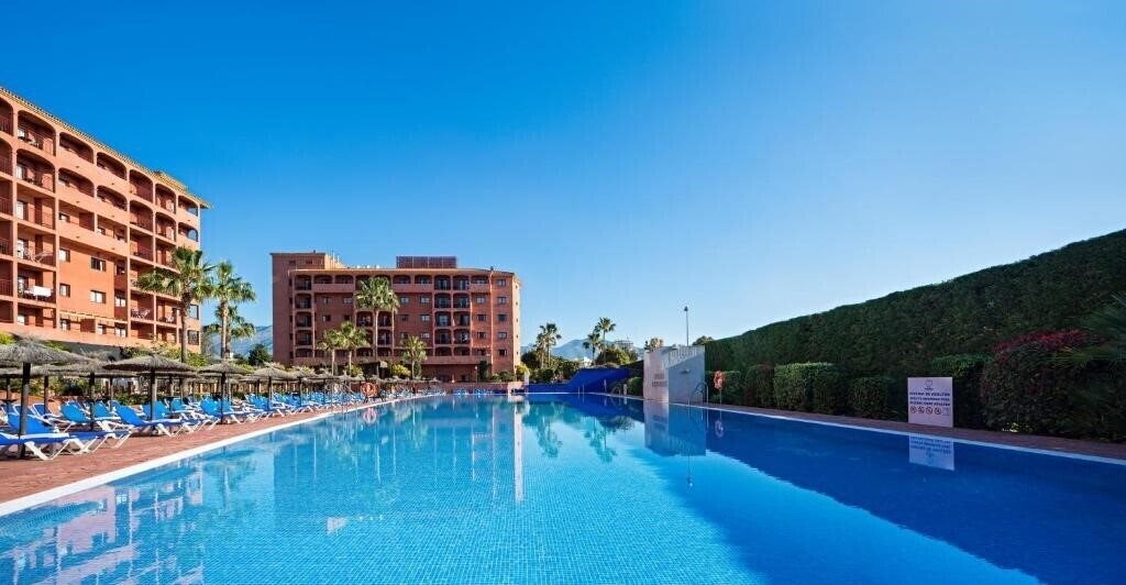 Фото Myramar Fuengirola Castle Beach 3*