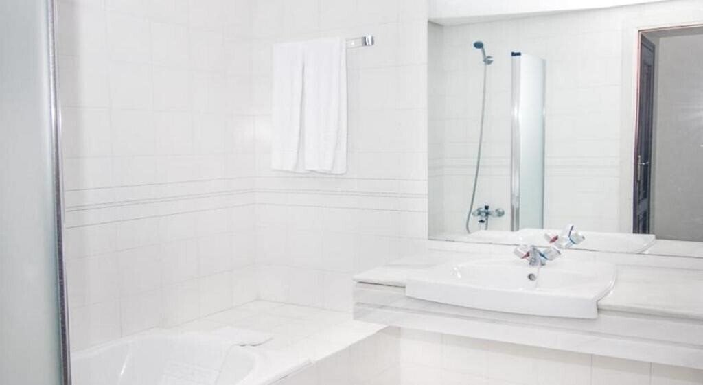 Фотография Park Plaza Suites 4*
