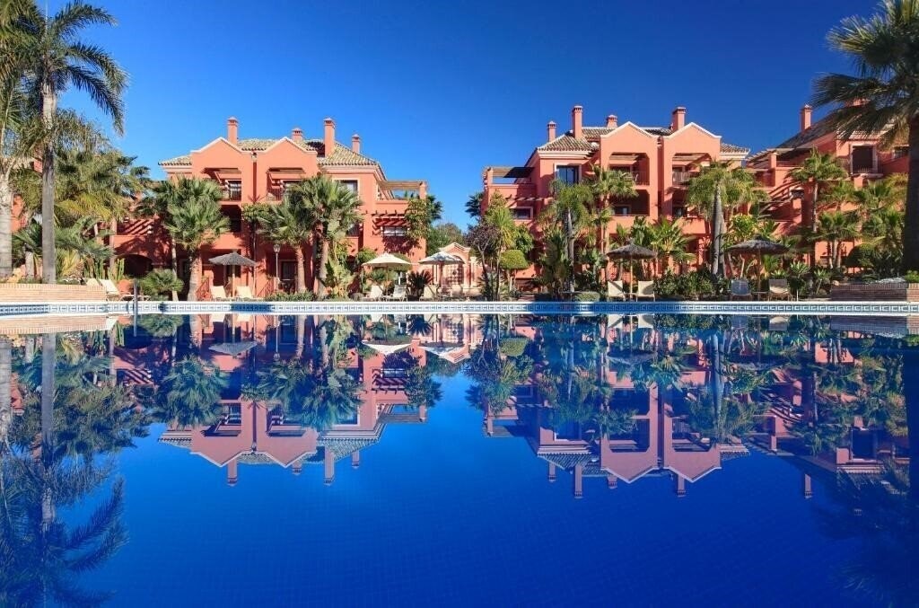 Готель Vasari Resort 3*