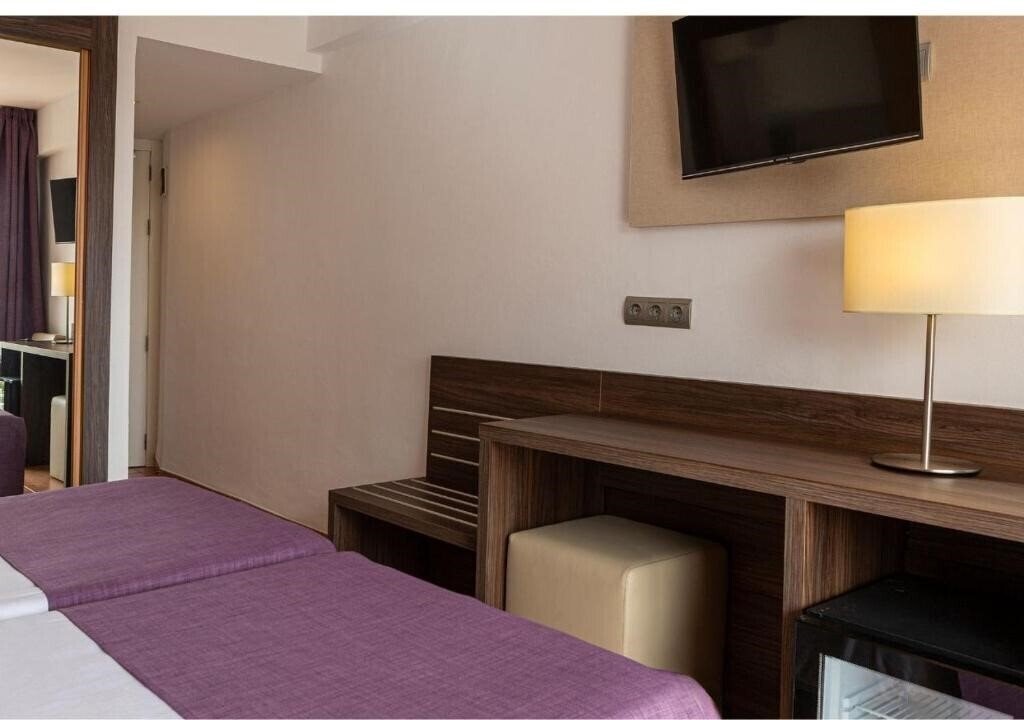 Картинка MedPlaya Hotel Alba Beach (ex. MedPlaya Hotel Balmoral) 2*