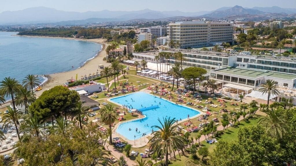 Отель Sol Marbella Estepona Atalaya Park 4*