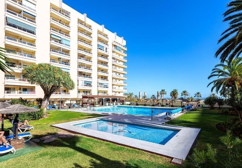 Отель Pyr Fuengirola Apts апартаменты