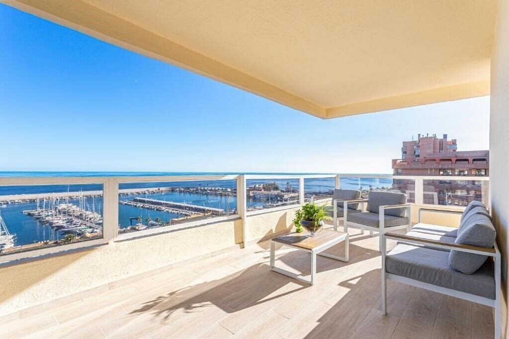 Фотография Pyr Fuengirola Apts апартаменты