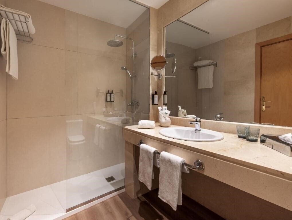 Фотография Malaga Alameda Centro by Melia 4*