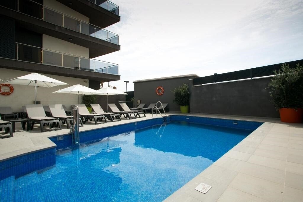 Фотографія Apartamentos Fuengirola Playa 3*