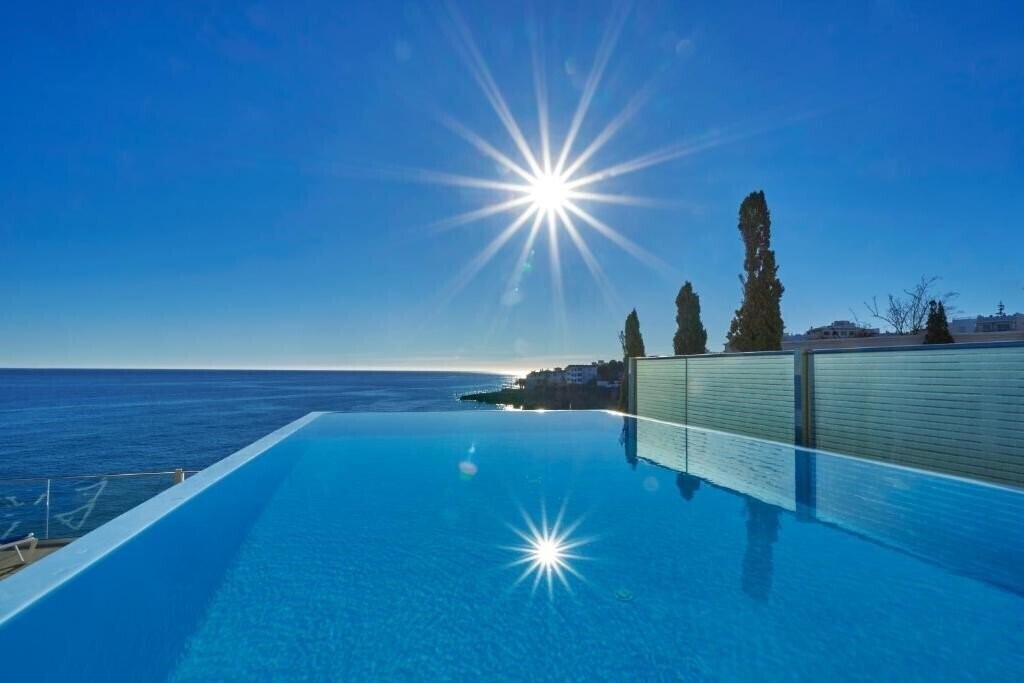 Фото Hotel Balcon de Europa 4*
