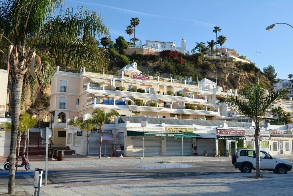 Готель HC Burriana Playa Apartamentos 2*