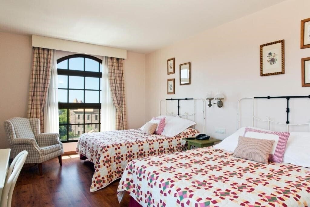 Фото Portaventura Hotel Gold River 4*