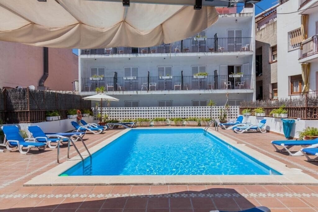 Готель Hotel El Cid 1*