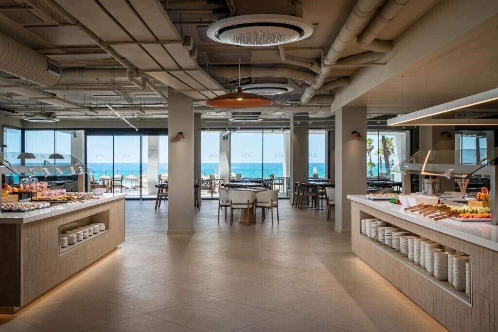 Фотография Nuba Hotel Comarruga 4*