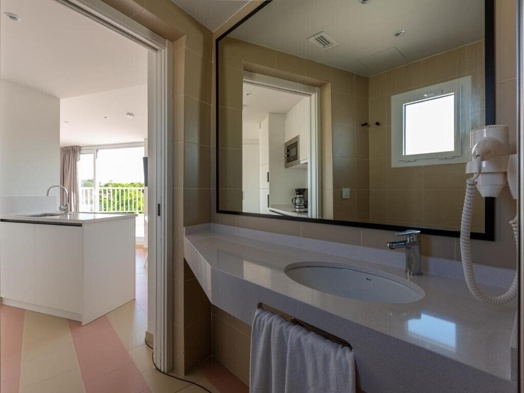Фотографія Apartamentos Sunway Atlanta 1*