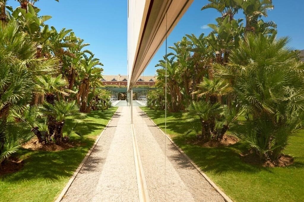Картинка Le Meridien Ra Beach Hotel & SPA 5*