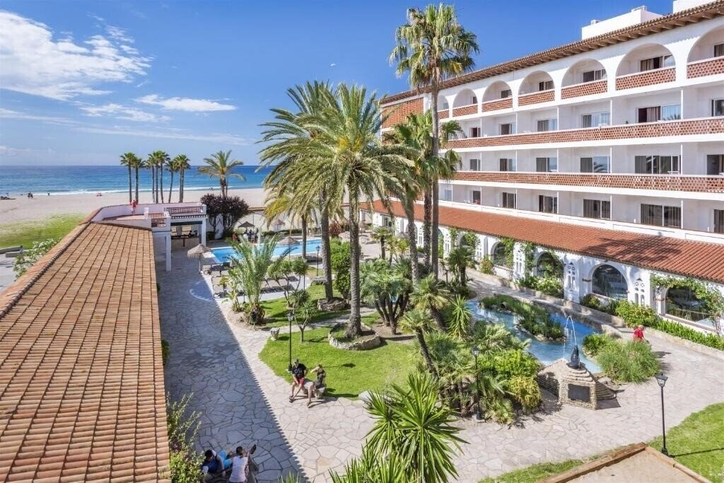 Готель 4R Gran Hotel Europe 4*
