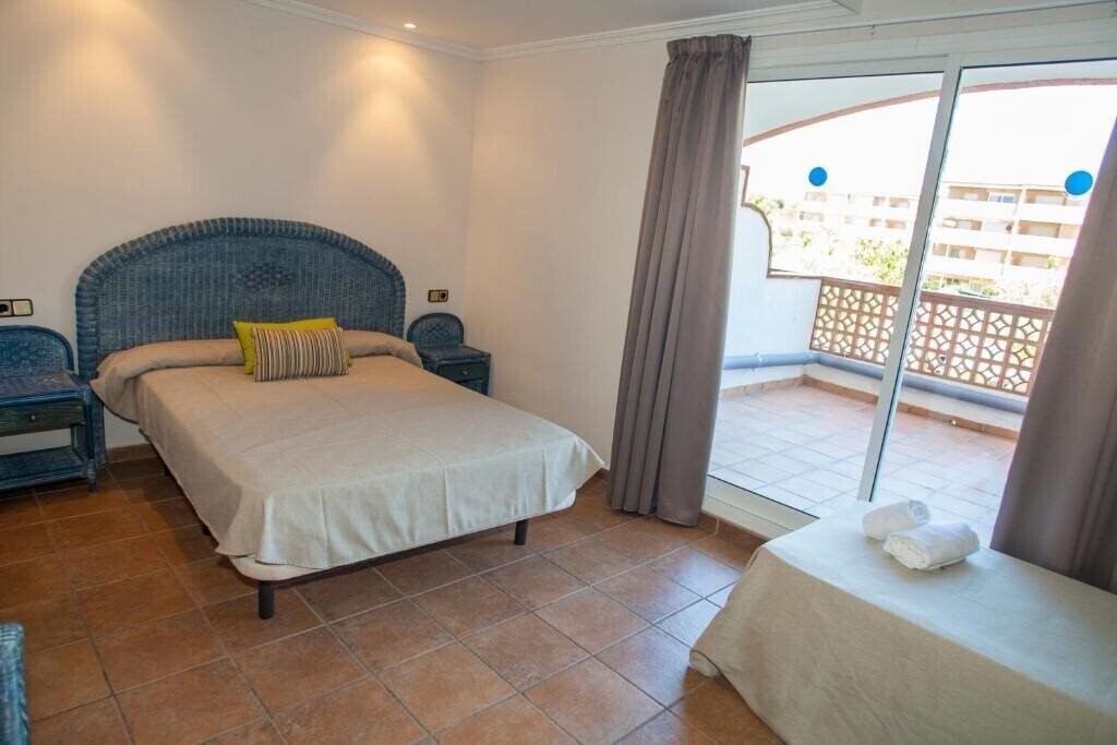 Картинка Comarruga Platja 3*