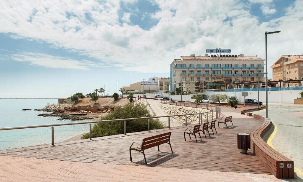 Готель Flamingo Hotel L'Ampolla 4*