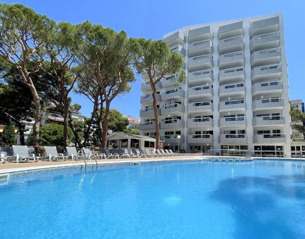 Отель Rentalmar Blue Beach Apartments 3*