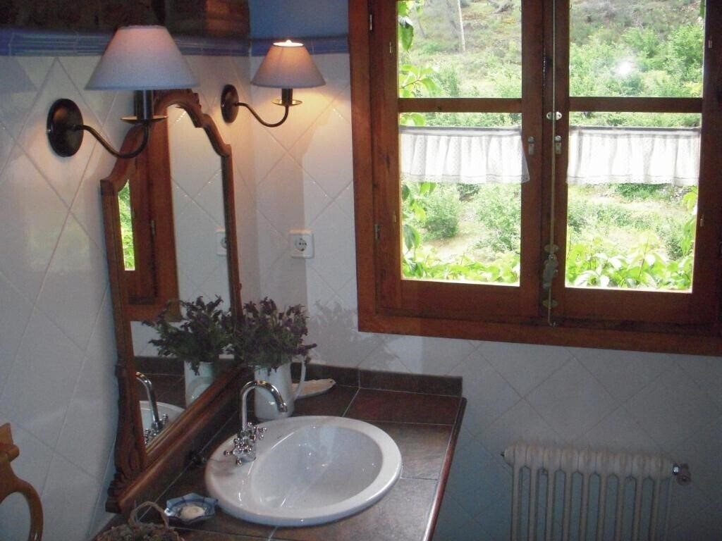 Фото Les Velles Escoles 4*