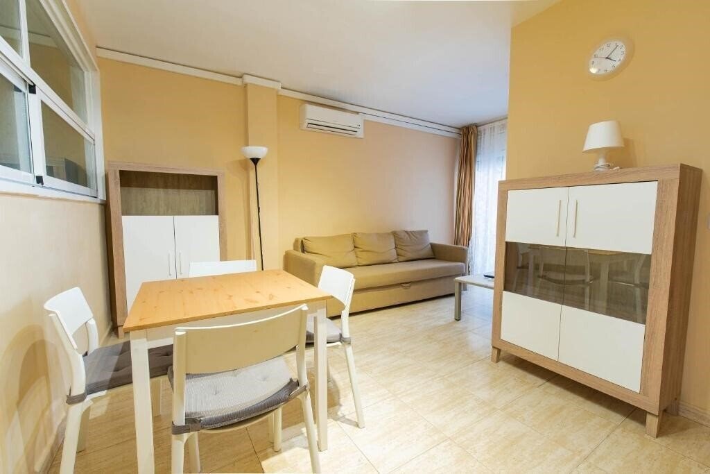 Готель Costamar Apartments Calafell 3*