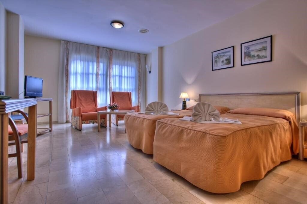 Картинка Aguas Salinas 3*