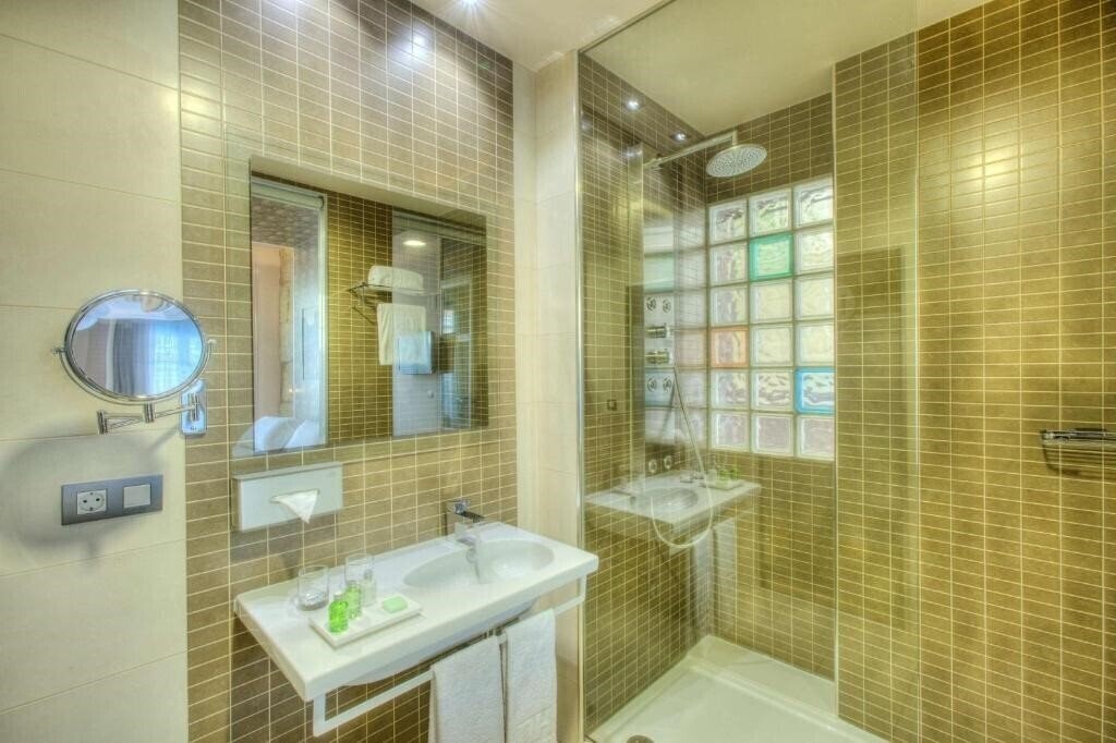 Зображення Nh Ourense 4*