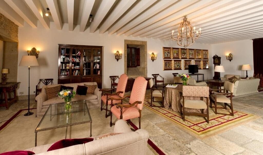 Фото Parador De Santiago De Compostela 5*