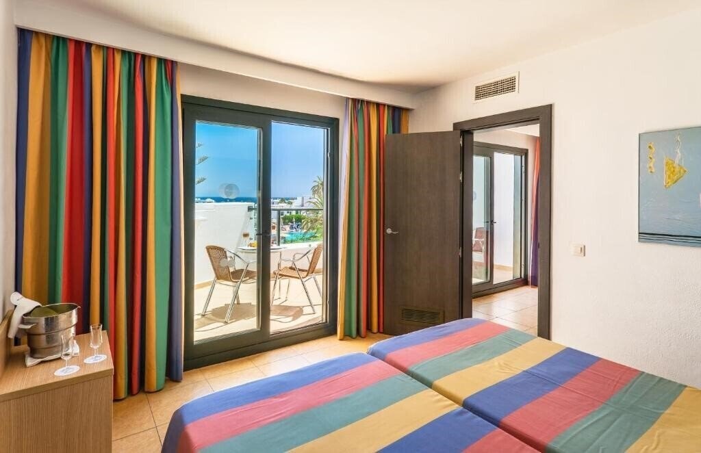 Фото Bluebay Lanzarote 4*