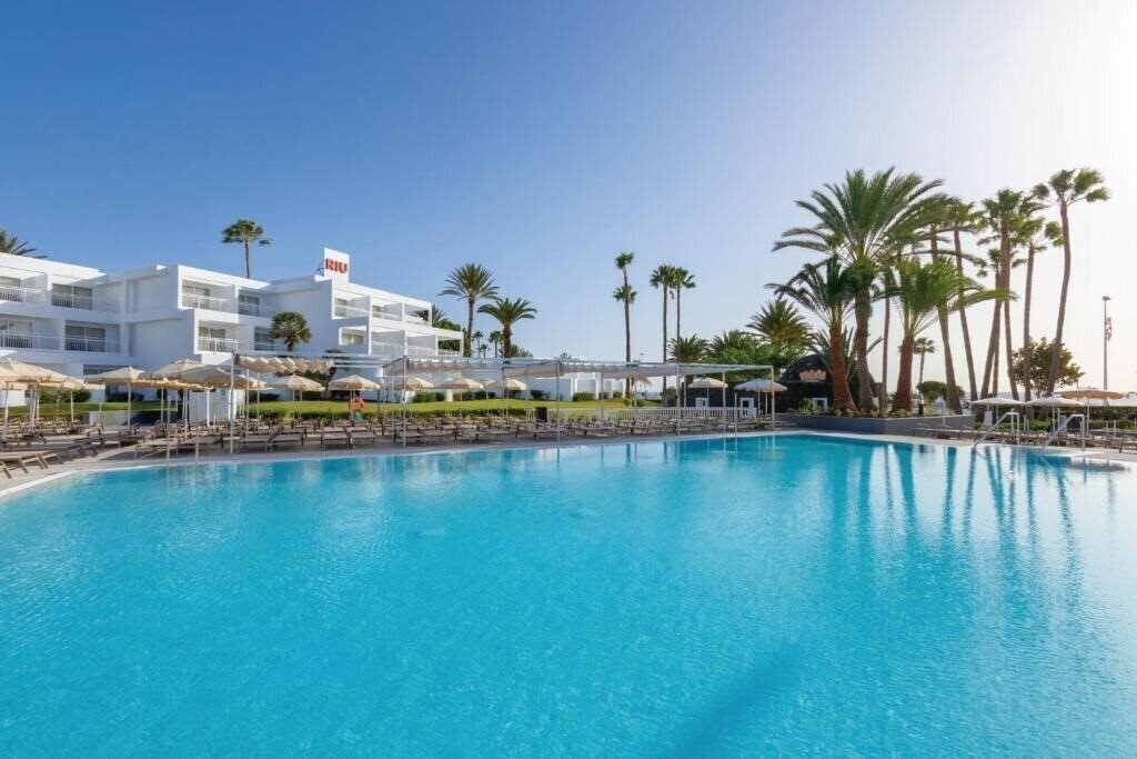 Готель Riu Paraiso Lanzarote Resort 4*