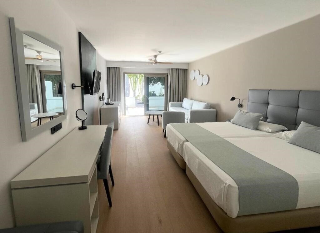 Фото Las Costas 4*